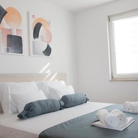 מוסטר Memories Apartment מראה חיצוני תמונה
