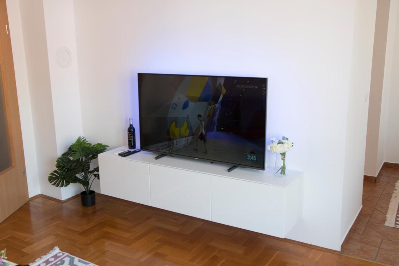 מוסטר Memories Apartment מראה חיצוני תמונה