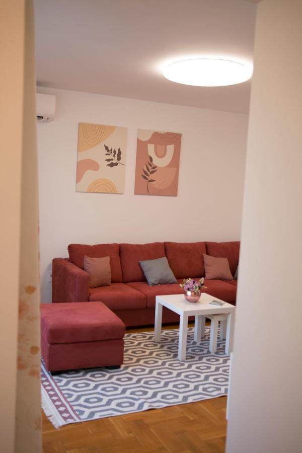מוסטר Memories Apartment מראה חיצוני תמונה