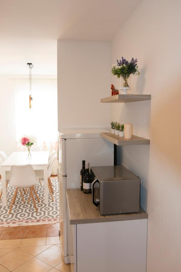 מוסטר Memories Apartment מראה חיצוני תמונה