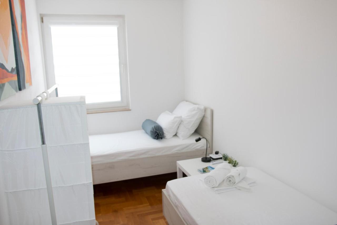 מוסטר Memories Apartment מראה חיצוני תמונה
