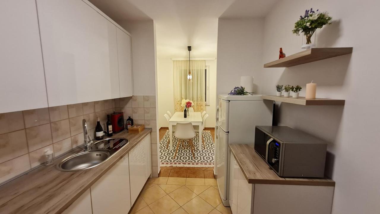 מוסטר Memories Apartment מראה חיצוני תמונה