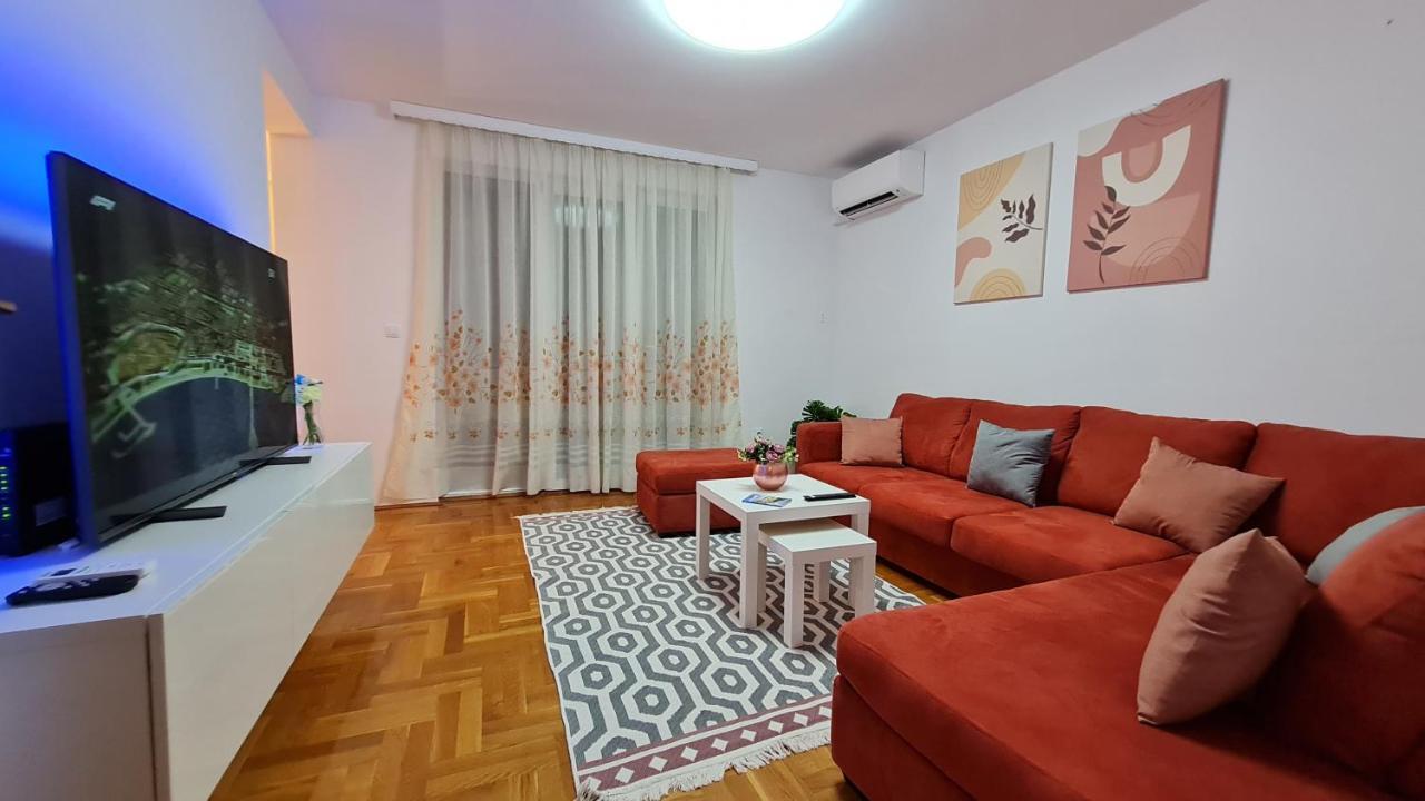 מוסטר Memories Apartment מראה חיצוני תמונה