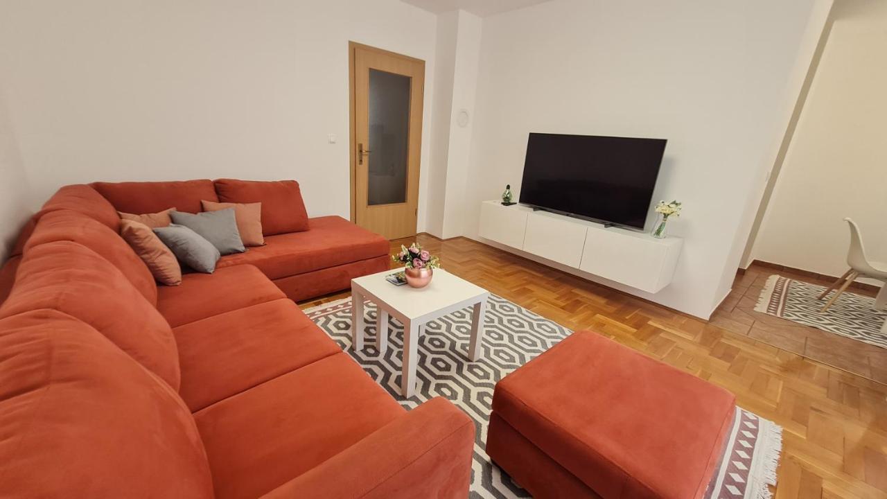 מוסטר Memories Apartment מראה חיצוני תמונה